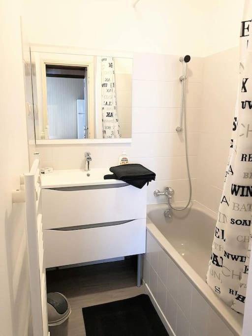 Le Refuge Des Corderies Apartamento Blois Exterior foto